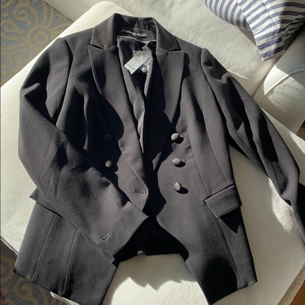 White House black market Tux blazer size 4